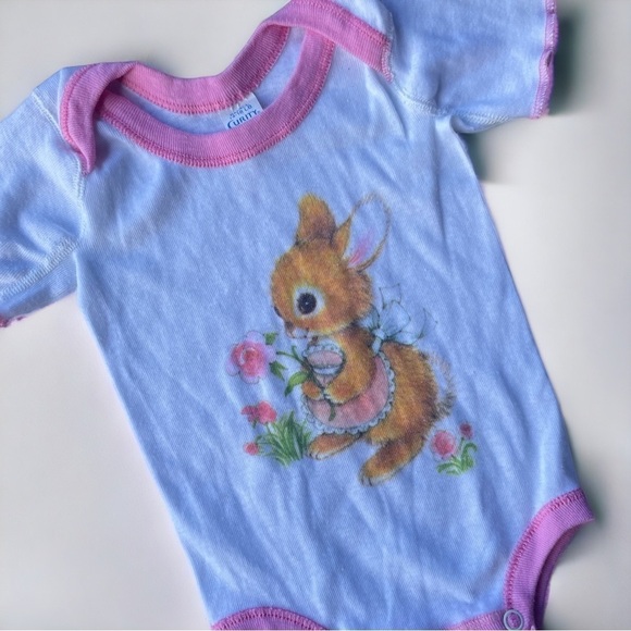 Vintage Bunnie One Piece Infant Outfit - fits 14-18 lbs baby - Picture 7 of 8